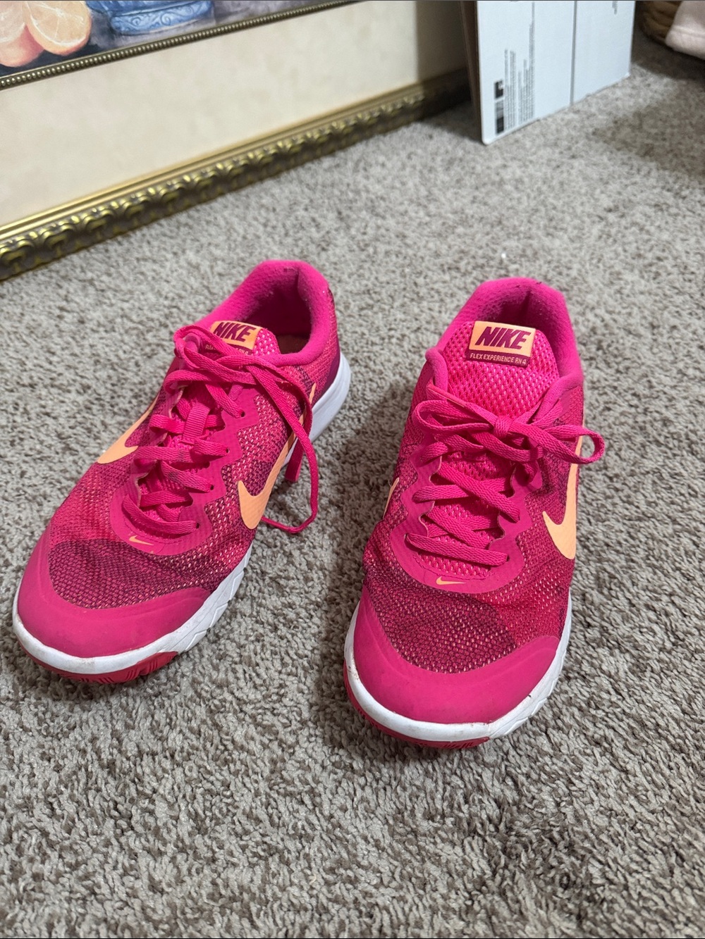 Nike Pink and Peach Orange Lace Up Athletic Sneakers Tennis Shoes Size 8.5